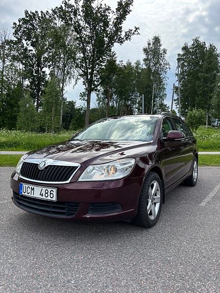 Skoda Octavia 3 of 5