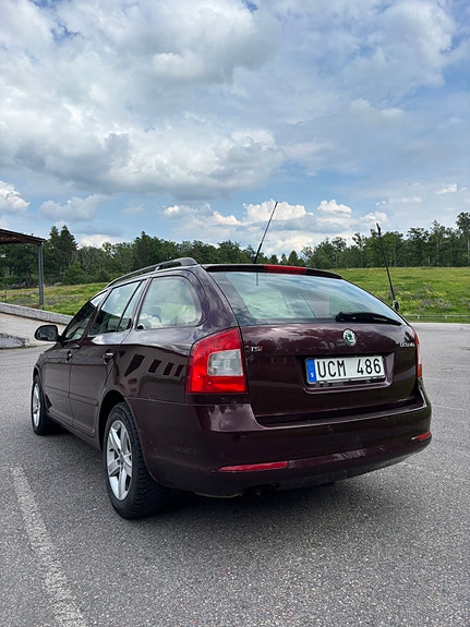 Skoda Octavia 6 of 10