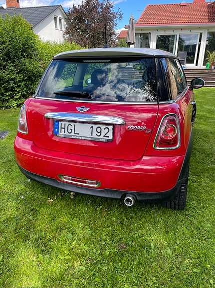 MINI Cooper 3 of 5