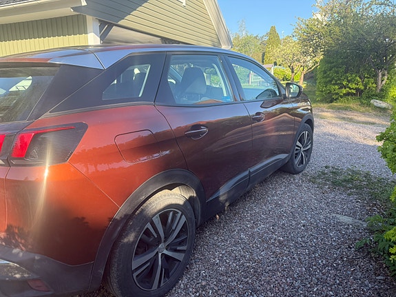 Peugeot 3008 4 of 5