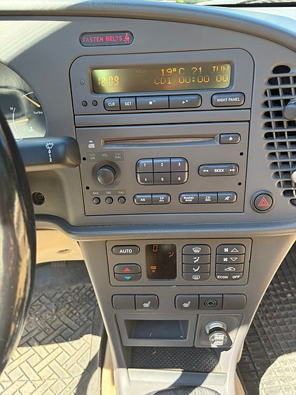 Saab 9-3 6 of 9