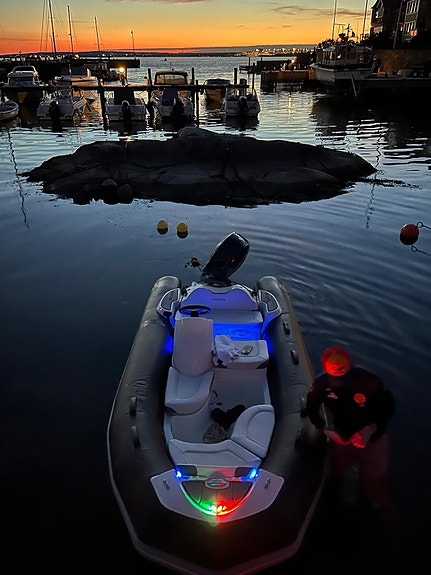 Zodiac Yachtline Deluxe 440 4 of 6