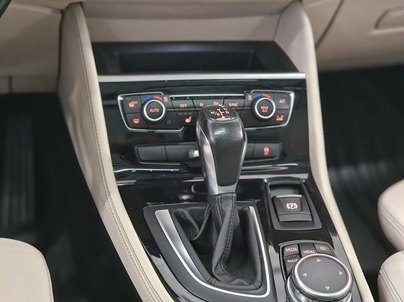 BMW 220d 16 of 30