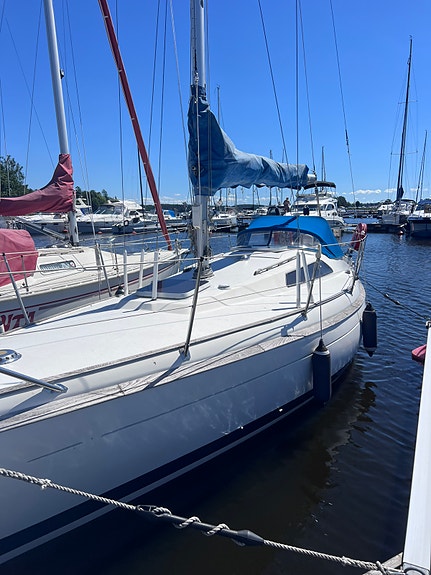 Segelbåt, båtplats och kärra 6 of 8