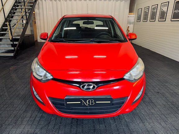 Hyundai i20 7 of 18