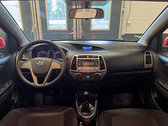 Hyundai i20 9 of 18