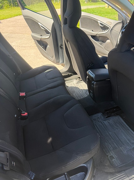 Volvo V40 6 of 6