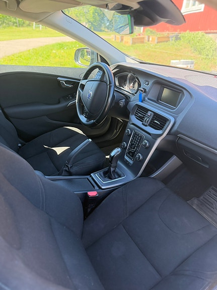 Volvo V40 5 of 5