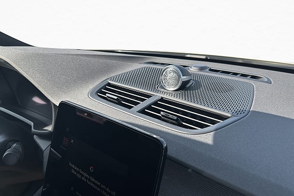 Polestar 2 15 of 16