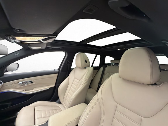 BMW 320 13 of 30