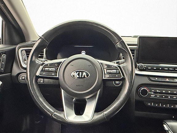 Kia Ceed 13 of 30