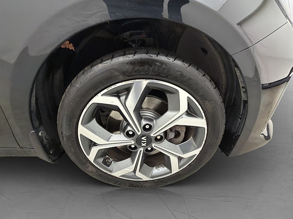 Kia Ceed 30 of 30