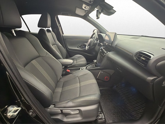 Toyota Yaris Cross 23 of 30