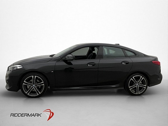 BMW 218i 4 of 5