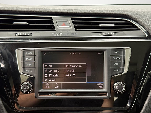 Volkswagen Touran 26 of 30