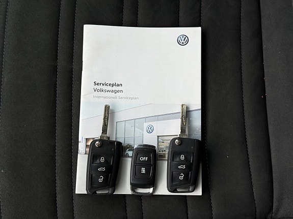 Volkswagen Touran 30 of 30