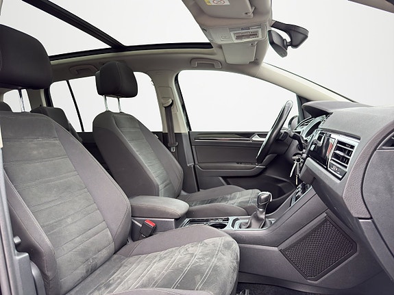 Volkswagen Touran 15 of 30