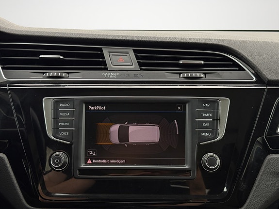 Volkswagen Touran 24 of 30