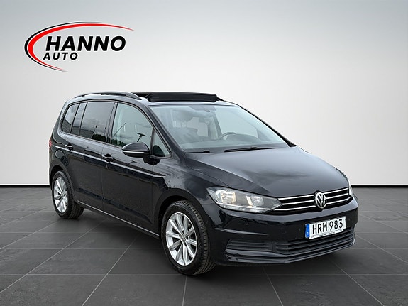 Volkswagen Touran 7 of 30