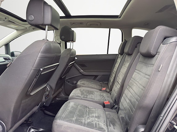 Volkswagen Touran 16 of 30