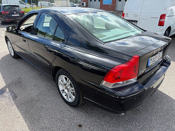 Volvo S60 5 of 5