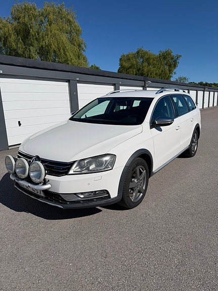 Volkswagen Passat Alltrack 5 of 5