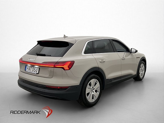 Audi e-tron 9 of 30