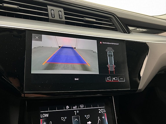 Audi e-tron 17 of 30