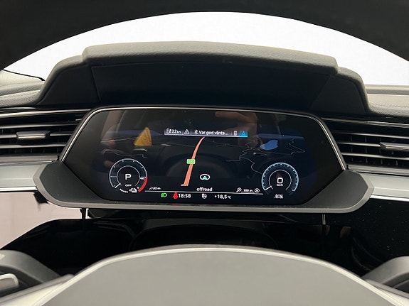 Audi e-tron 15 of 30