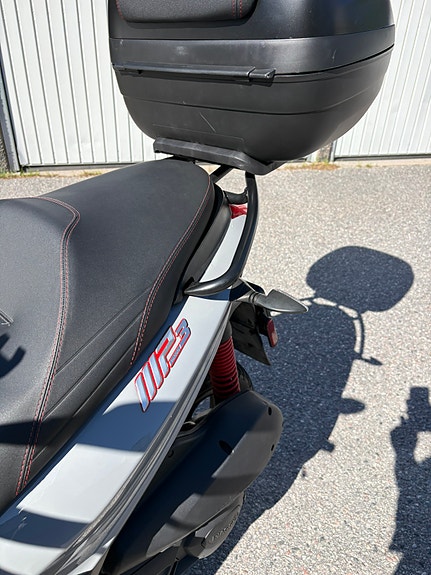 Piaggio MP3 300 HPE 7 of 8