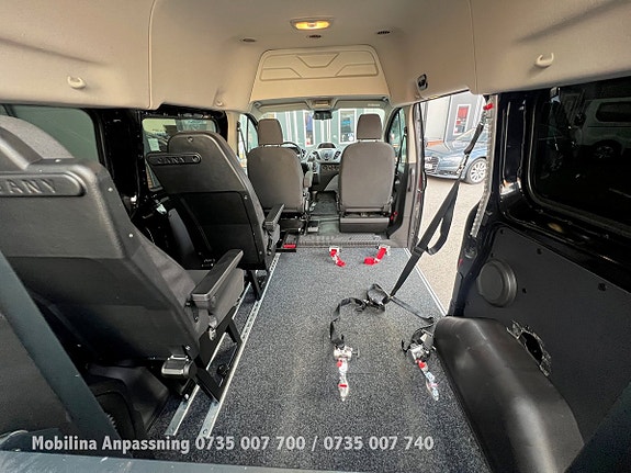 Ford Transit 8 of 30