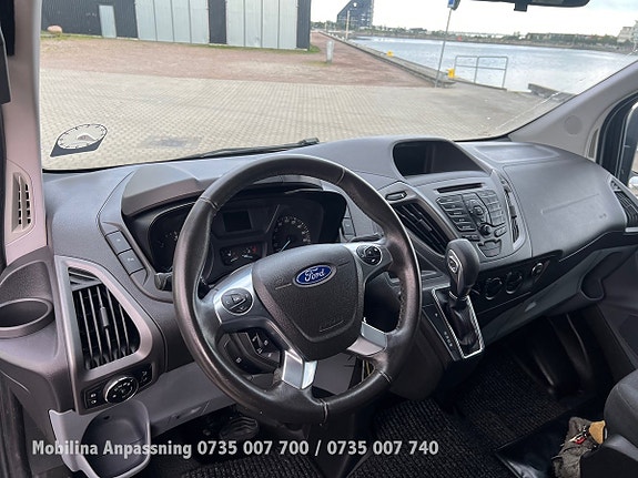 Ford Transit 12 of 30