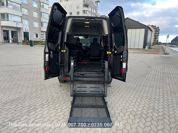 Ford Transit 28 of 30