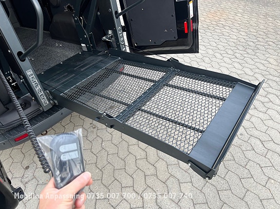 Ford Transit 25 of 30