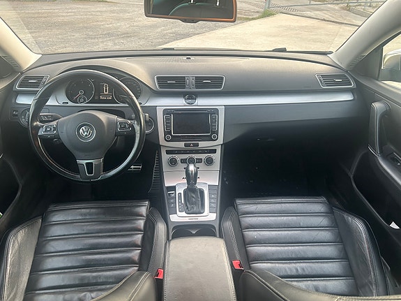 Volkswagen Passat Alltrack 5 of 5