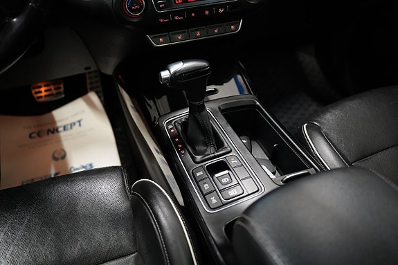 Kia Sorento 16 of 26