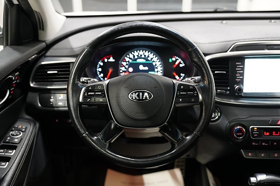 Kia Sorento 14 of 26