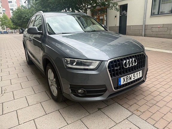 Audi Q3 3 of 5