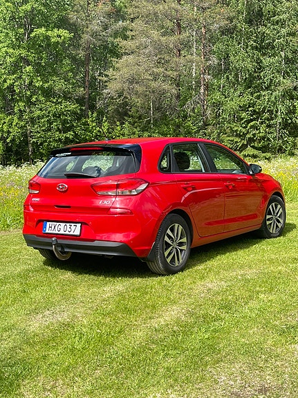 Hyundai i30 2 of 5