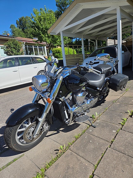 Suzuki VLR1800 Intruder 3 of 4