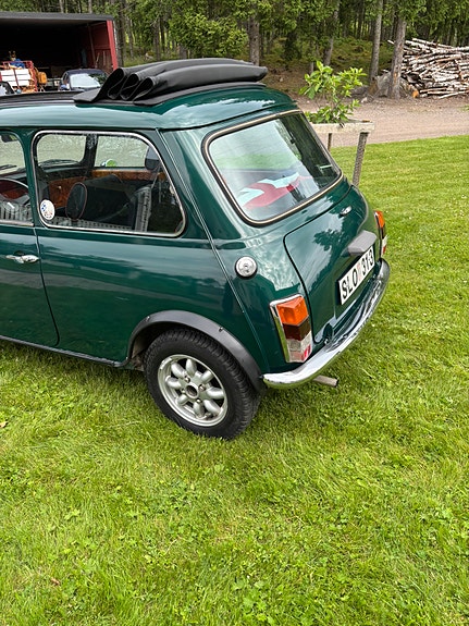 MINI Cooper 3 of 5