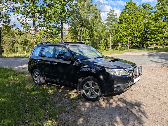 Subaru Forester 2 of 5