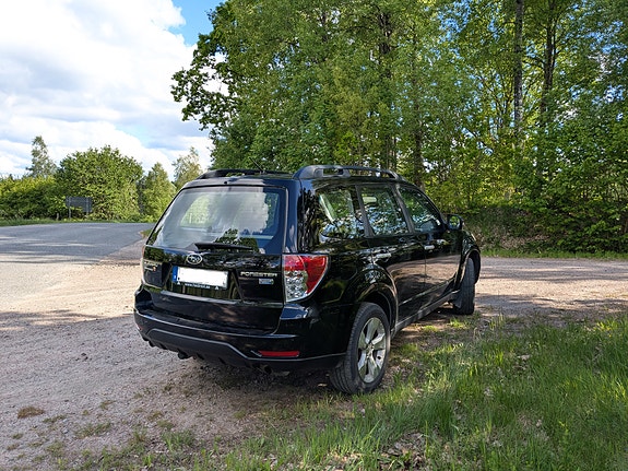 Subaru Forester 4 of 5