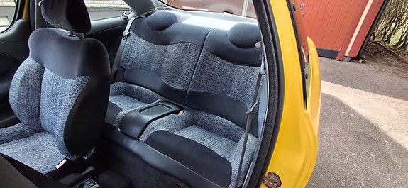 Renault Megane 8 of 16