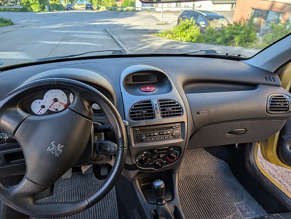Peugeot 206 SW 5 of 5