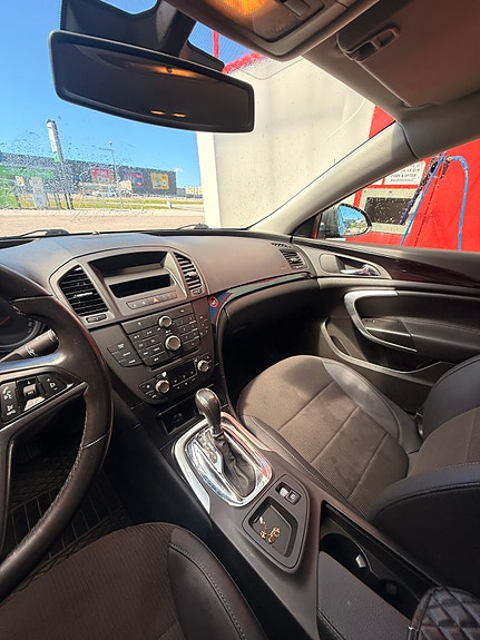 Opel Insignia 3 of 5