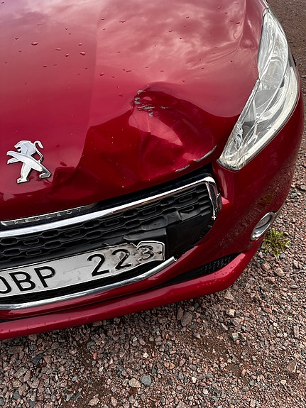 Peugeot 208 5 of 5