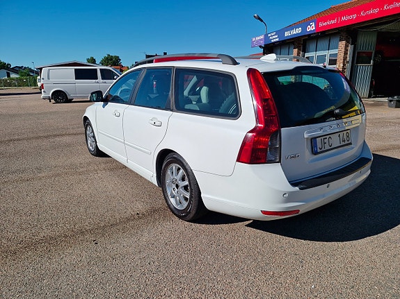 Volvo V50 4 of 6