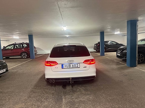 Audi A4 4 of 5
