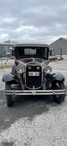 Ford Tudor 2 of 5
